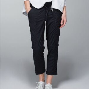 Lululemon STREET TO STUDIO PANT II *UNLINED
Black Size: 6 Qty: 1